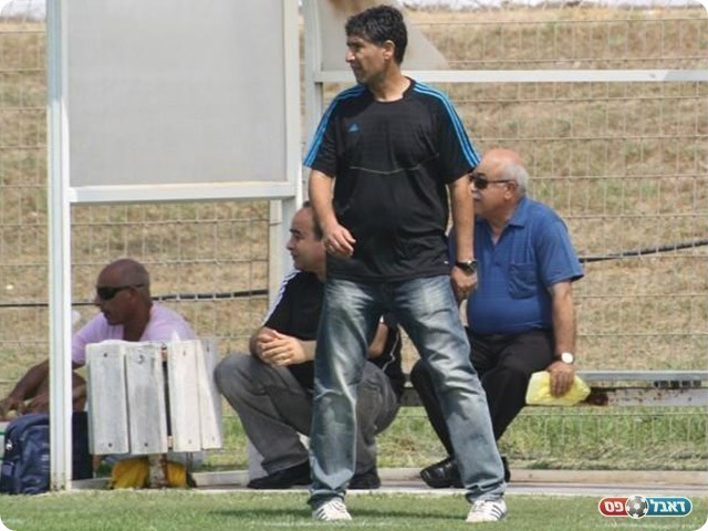 ניסים אדרי (מיכאל פישנזון)